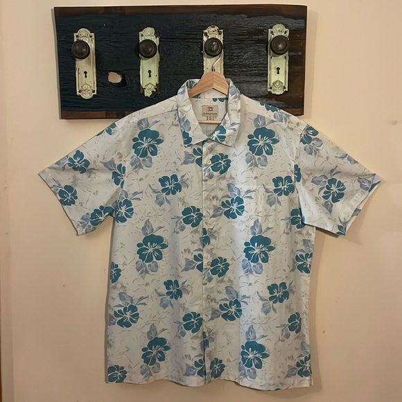 Tranquility Saltwater Tropical Print Button Down Shirt Size XL - Picture 4 of 11